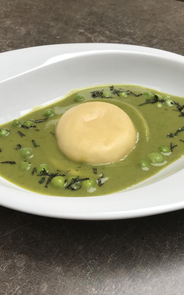 Raviole De Bûchette De Chèvre Frais Et Petits Pois Bio