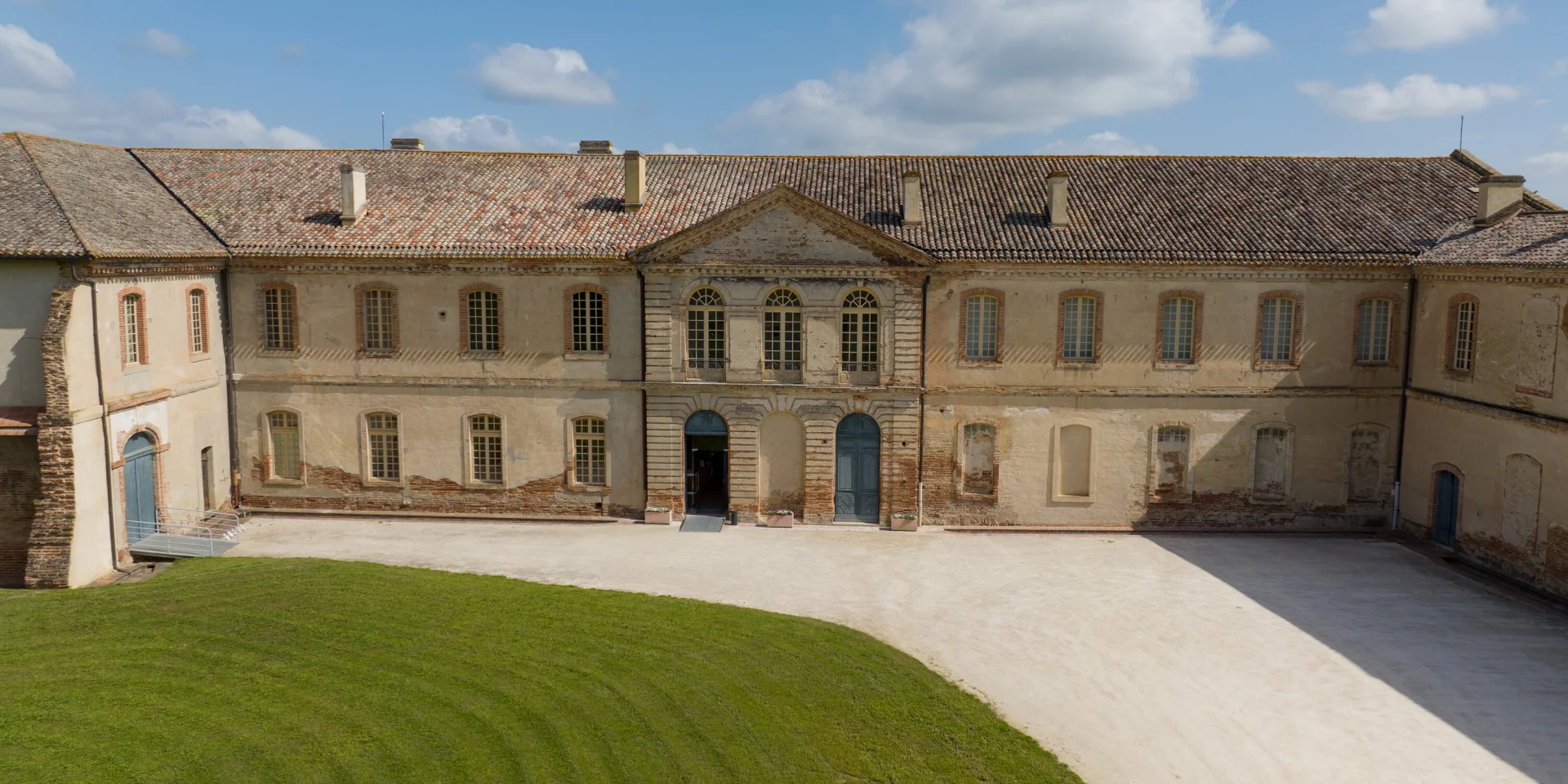 Abbaye de Belleperche à Cordes-Tolosannes
